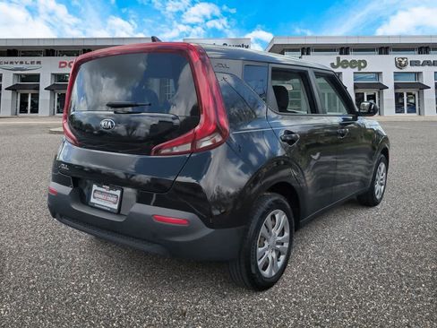 Used 2020 Kia Soul LX image 8