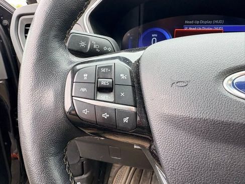 Used 2021 Ford Escape Titanium w/ Titanium Elite Package AWD/4WD image 19