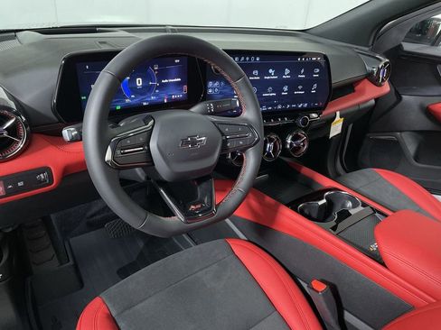 New 2025 Chevrolet Blazer EV RS image 11