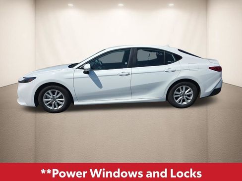 Used 2026 Toyota Camry LE image 12