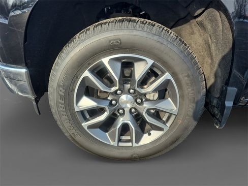 Used 2022 Chevrolet Silverado 1500 LT image 13