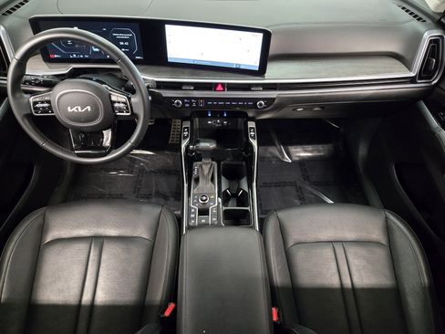 Used 2025 Kia Sorento SX image 26