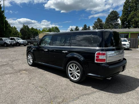 Used 2017 Ford Flex Limited AWD/4WD image 5
