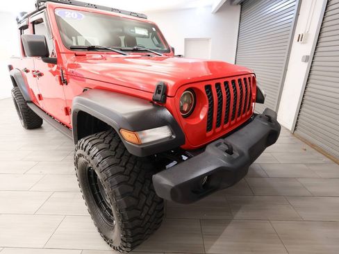 Used 2020 Jeep Gladiator Sport w/ Quick Order Package 23S AWD/4WD image 7