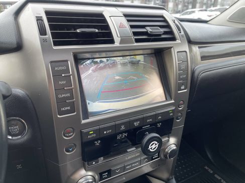 Used 2015 Lexus GX 460 image 30