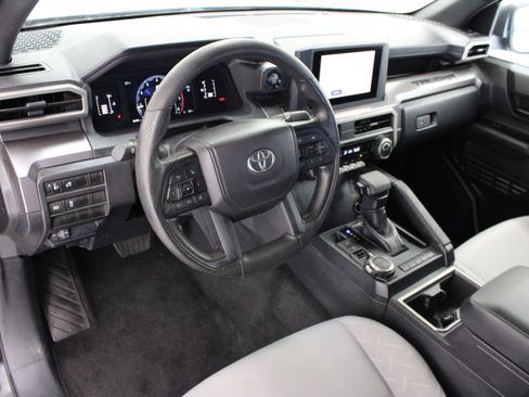 Used 2026 Toyota Tacoma SR5 AWD/4WD image 13