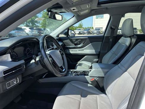 Used 2022 Lincoln Corsair AWD w/ Premium Package image 35