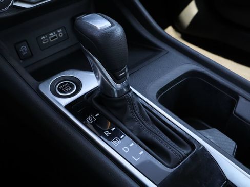 Used 2024 Nissan Sentra SV w/ All-Weather Package FWD image 18