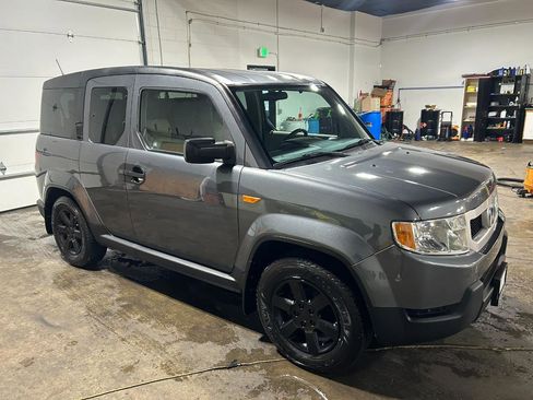Used 2011 Honda Element EX image 3