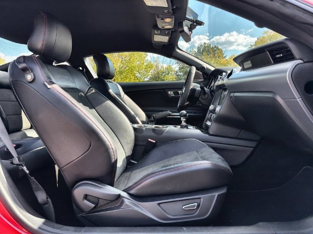 Used 2017 Ford Mustang GT Premium w/ Equipment Group 401A RWD image 25