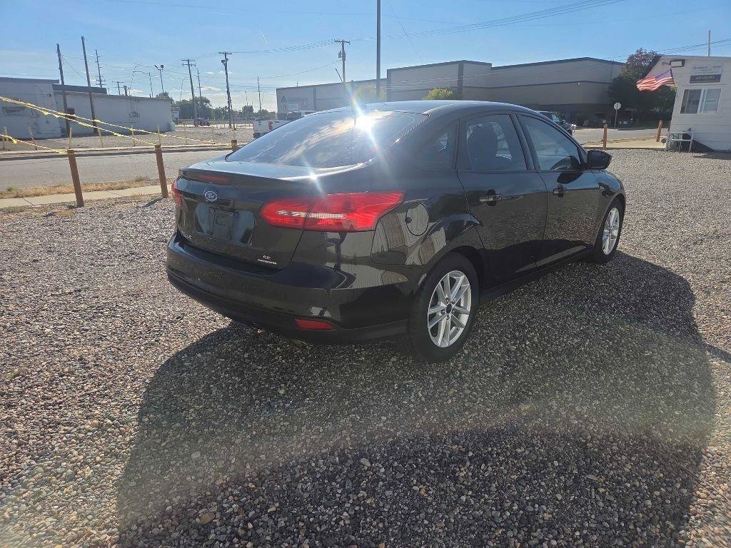 Used 2015 Ford Focus SE FWD image 5