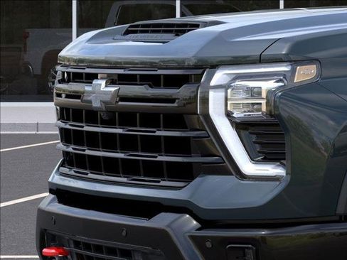 New 2026 Chevrolet Silverado 3500 LT w/ Trail Boss Package image 13