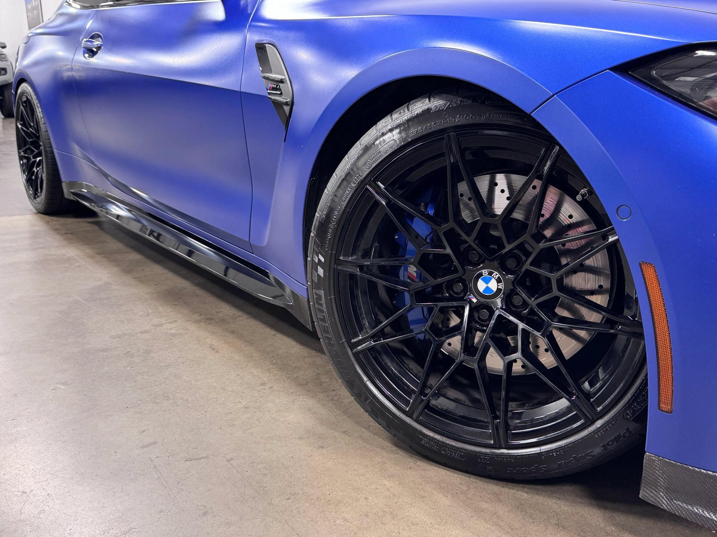 Used 2021 BMW M4 Competition w/ M Carbon Exterior Package RWD image 24
