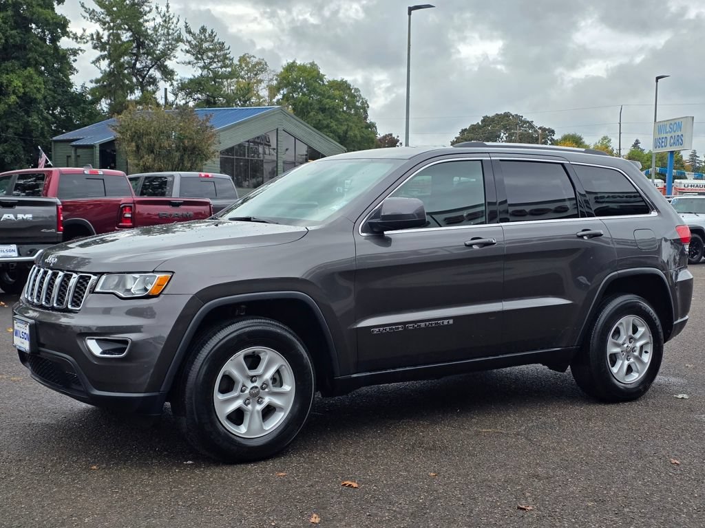 Used 2017 Jeep Grand Cherokee Laredo w/ Quick Order Package 23E AWD/4WD image 1