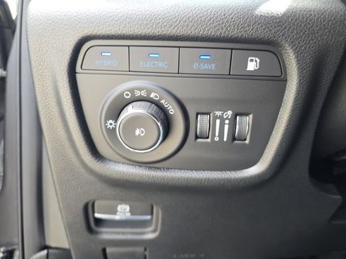 Used 2024 Jeep Grand Cherokee Limited 4xe AWD/4WD image 12
