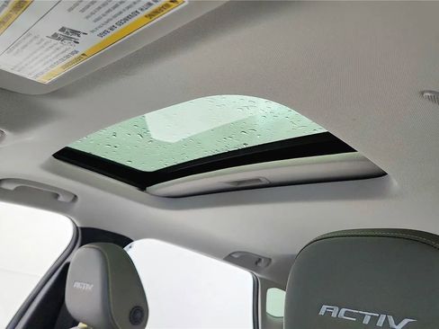 New 2026 Chevrolet Trax ACTIV w/ Sunroof Package image 47