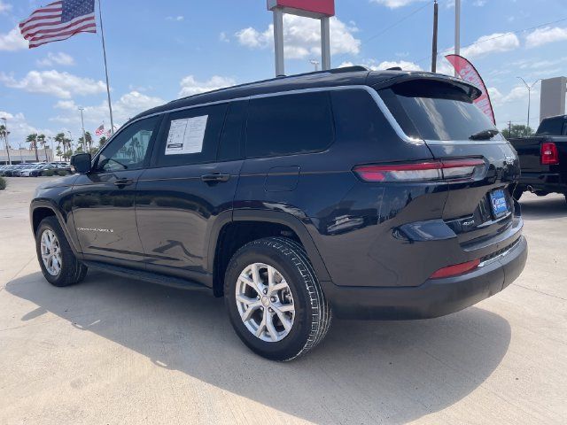 Used 2023 Jeep Grand Cherokee L Limited AWD/4WD image 3
