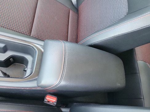 Used 2025 Nissan Kicks SR FWD image 31