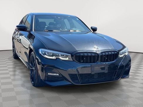 Used 2022 BMW 330i xDrive Sedan w/ M Sport Package AWD/4WD image 4