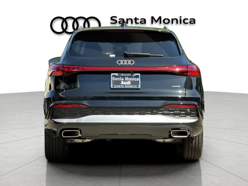 Used 2025 Audi Q5 Premium AWD/4WD image 7