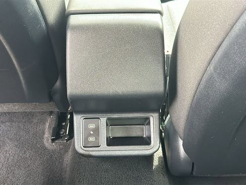 Used 2025 Kia K4 LXS image 31