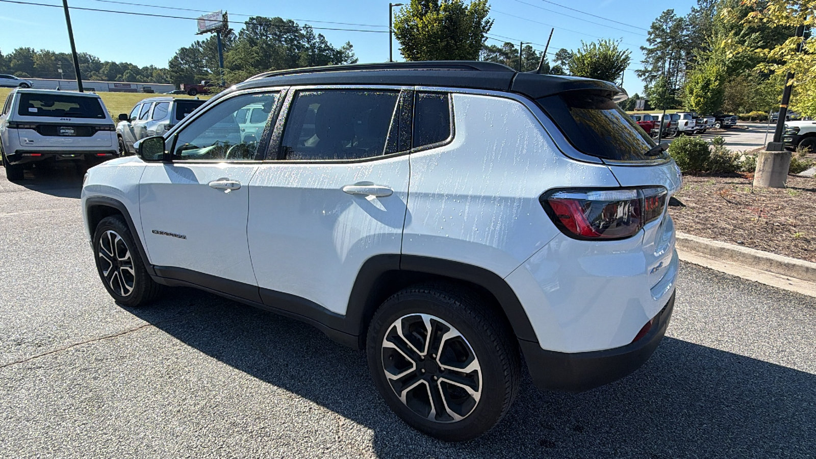 Used 2024 Jeep Compass Limited AWD/4WD image 10