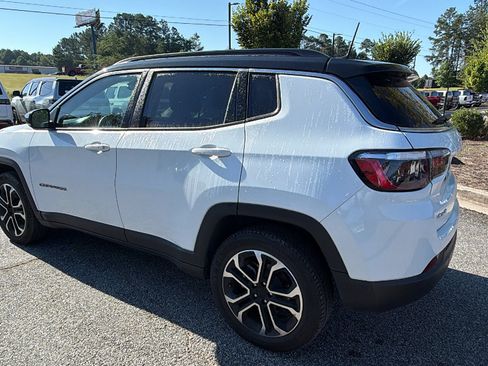 Used 2024 Jeep Compass Limited AWD/4WD image 10