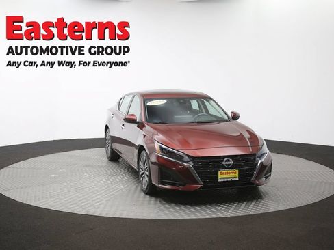 Used 2024 Nissan Altima 2.5 SV w/ SV Premium Package AWD/4WD image 52