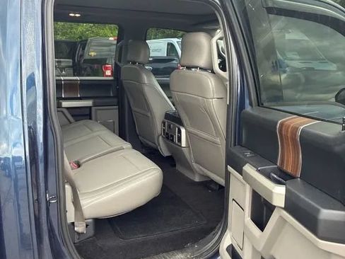 Used 2017 Ford F150 Lariat w/ Equipment Group 501A Mid AWD/4WD image 22