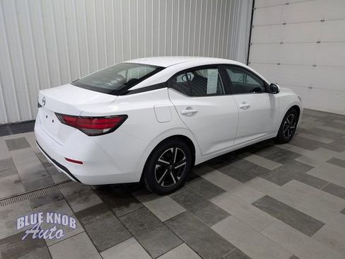 Used 2025 Nissan Sentra SV image 4