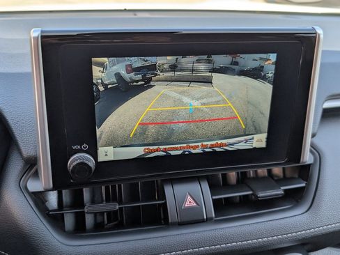 Used 2025 Toyota RAV4 XLE FWD image 6
