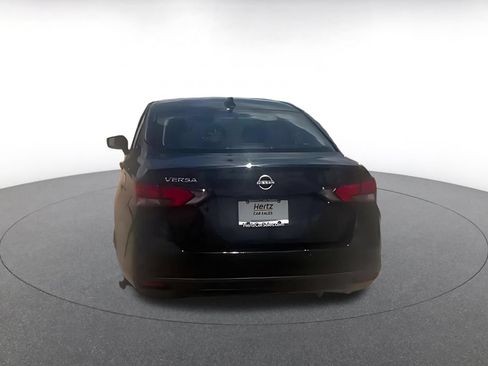 Used 2025 Nissan Versa SV FWD image 9