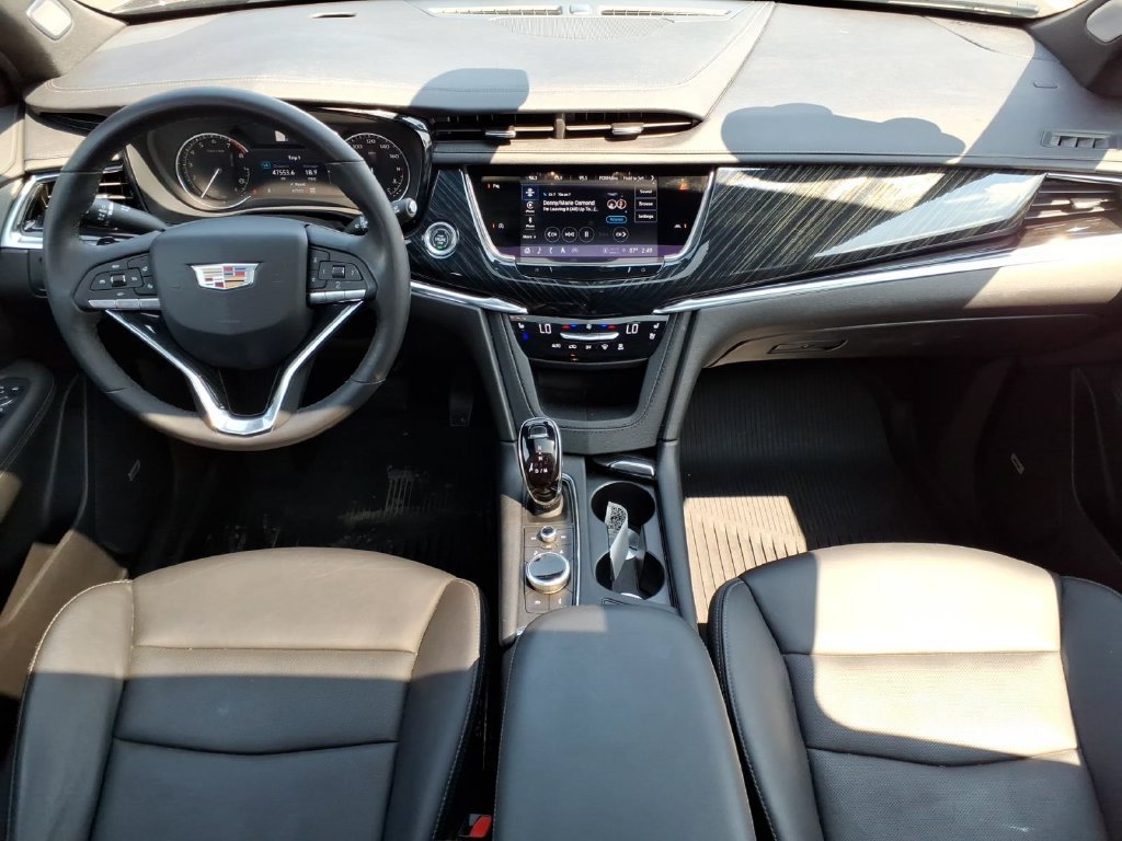 Used 2024 Cadillac XT6 Premium Luxury w/ LPO, Floor Liner Package AWD/4WD image 11