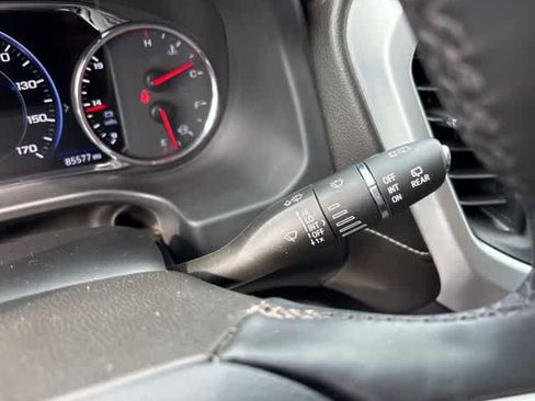 Used 2023 GMC Acadia SLT w/ Elevation Edition FWD image 18
