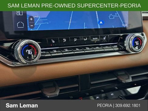 Used 2024 GMC Canyon AT4 image 16