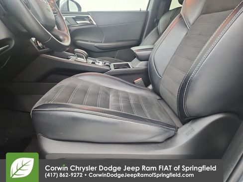 Used 2024 Mitsubishi Outlander SE image 20