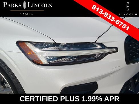 Used 2021 Volvo S60 T5 Momentum w/ Premium Package AWD/4WD image 6