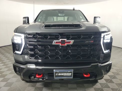 New 2026 Chevrolet Silverado 2500 ZR2 AWD/4WD image 9