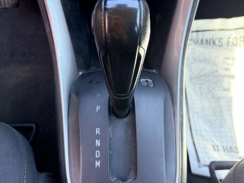 Used 2019 Chevrolet Trax LS AWD/4WD image 19