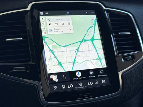 Certified 2023 Volvo XC90 B5 Plus AWD/4WD image 19