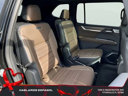New 2026 GMC Acadia Denali Ultimate w/ LPO, Floor Liner Package image 21