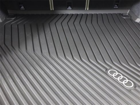 New 2025 Audi Q5 Prestige image 25