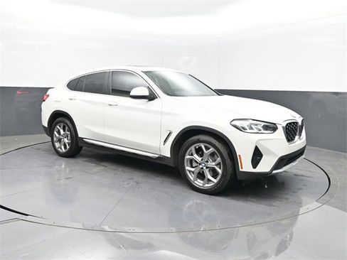 Used 2023 BMW X4 xDrive30i w/ Convenience Package image 35