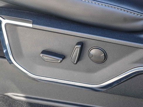 Used 2024 Ford F250 Lariat w/ Chrome Package image 20