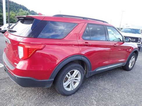 Used 2020 Ford Explorer XLT w/ Equipment Group 202A AWD/4WD image 6
