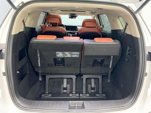 Used 2022 Kia Carnival SX Prestige FWD image 28