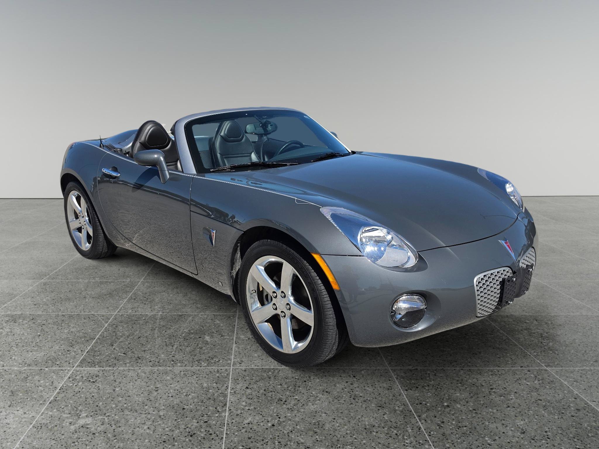 Used 2008 Pontiac Solstice Convertible w/ Premium Package RWD image 8