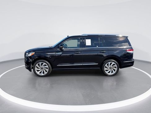 Used 2024 Lincoln Navigator Reserve AWD/4WD image 5
