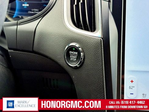 Used 2024 Ford Edge Titanium image 30