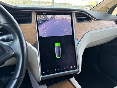 Used 2019 Tesla Model X Long Range image 17
